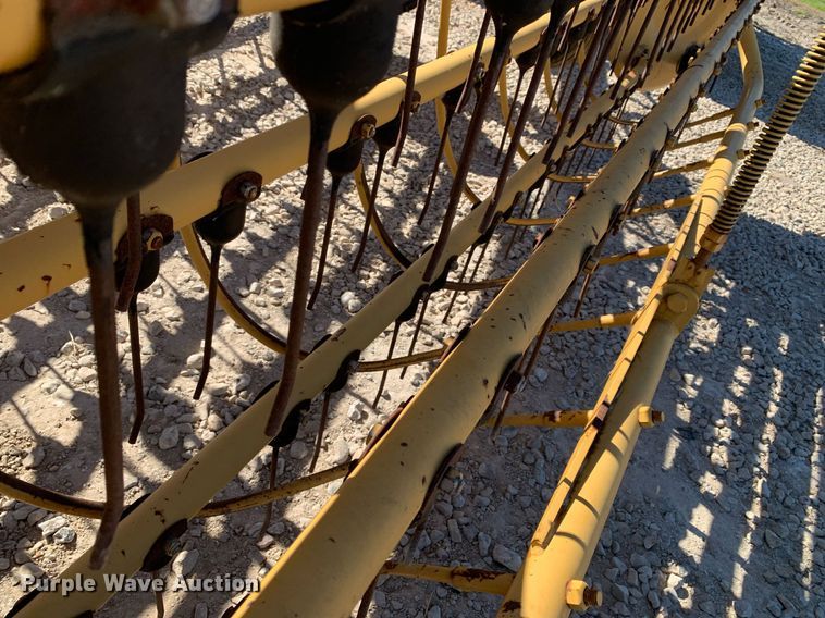 image for item KX9850 Vermeer R23 Twinrake hay rake