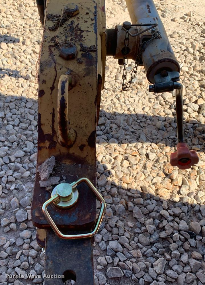 image for item KX9850 Vermeer R23 Twinrake hay rake