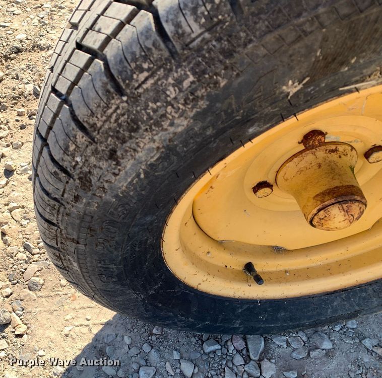 image for item KX9850 Vermeer R23 Twinrake hay rake