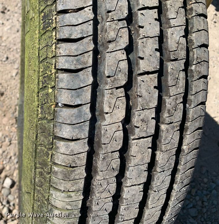 image for item KX9850 Vermeer R23 Twinrake hay rake