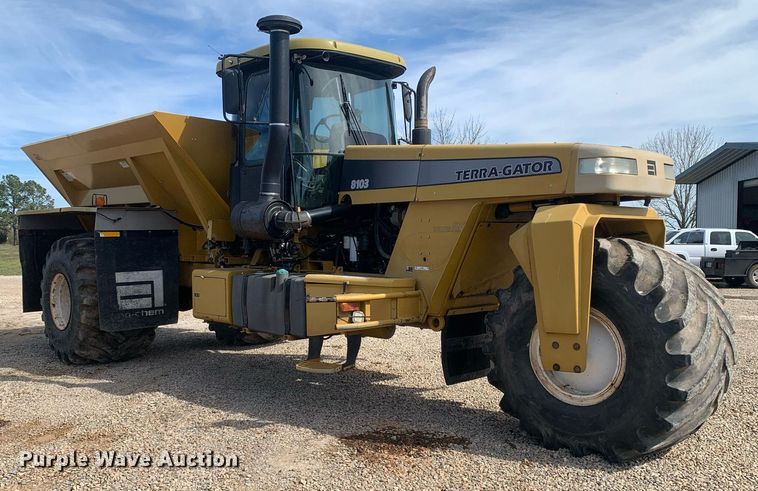 image for item KX9851 2005 Ag-Chem 8103 applicator