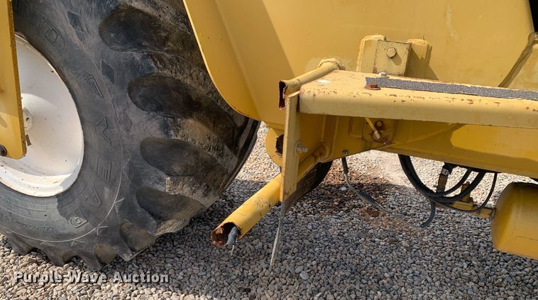 image for item KX9851 2005 Ag-Chem 8103 applicator