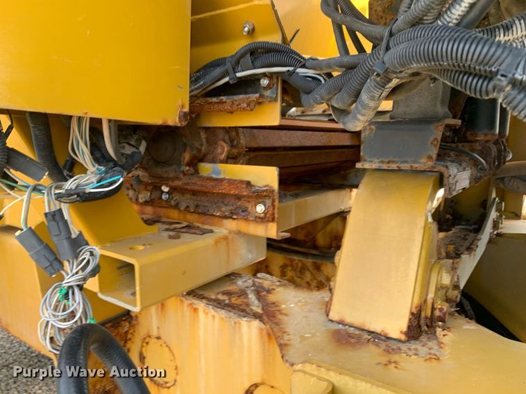 image for item KX9851 2005 Ag-Chem 8103 applicator