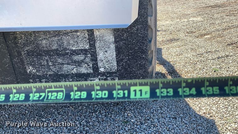 image for item KX9851 2005 Ag-Chem 8103 applicator