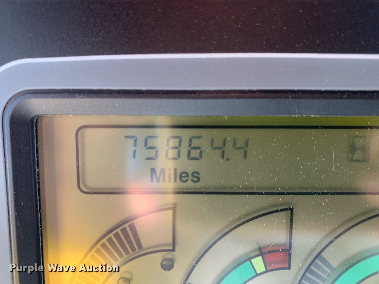 image for item KX9851 2005 Ag-Chem 8103 applicator