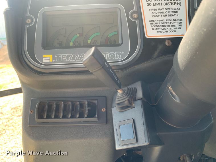 image for item KX9851 2005 Ag-Chem 8103 applicator