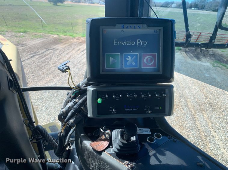 image for item KX9851 2005 Ag-Chem 8103 applicator