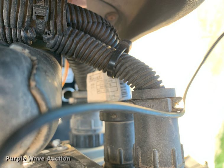 image for item KX9851 2005 Ag-Chem 8103 applicator