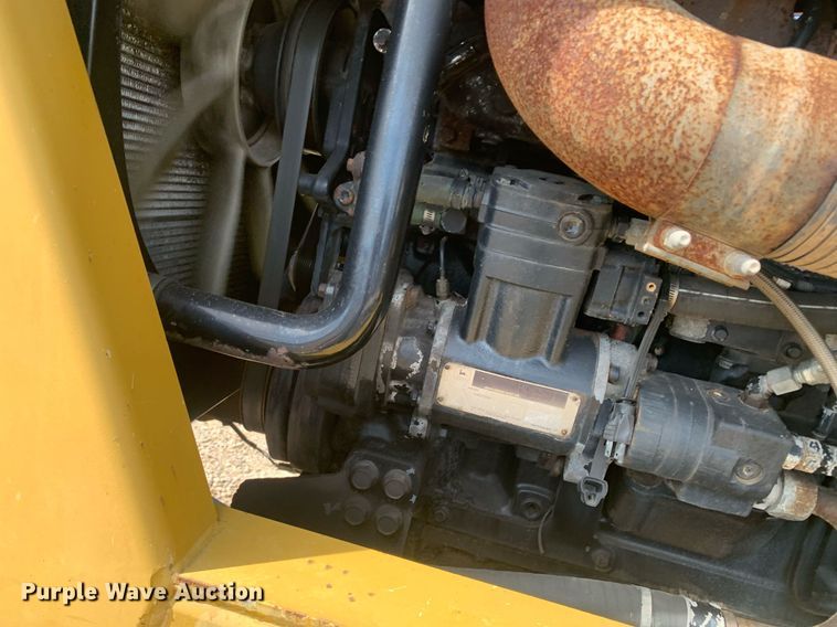 image for item KX9851 2005 Ag-Chem 8103 applicator