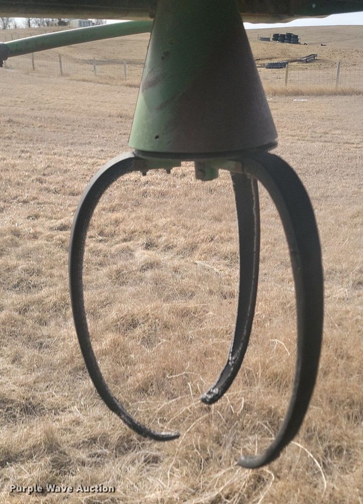 image for item LA9690 John Deere  95 combine