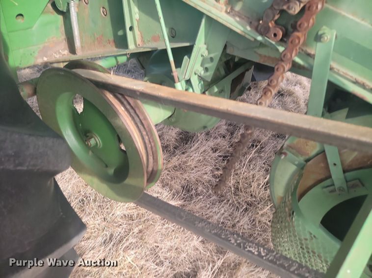 image for item LA9690 John Deere  95 combine