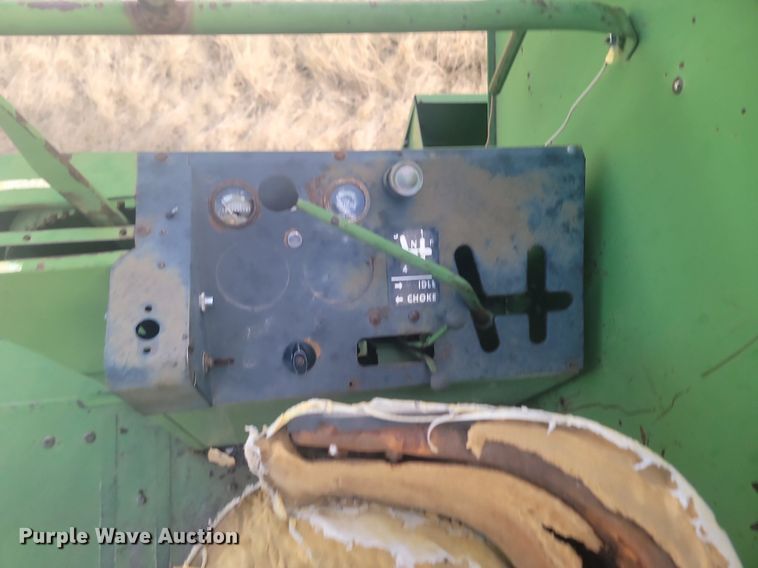 image for item LA9690 John Deere  95 combine