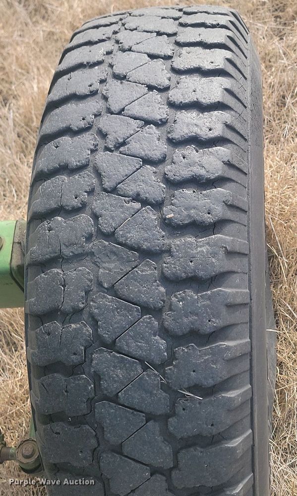 image for item LA9690 John Deere  95 combine