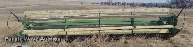 image for item LA9690 John Deere  95 combine