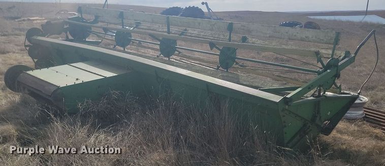 image for item LA9690 John Deere  95 combine