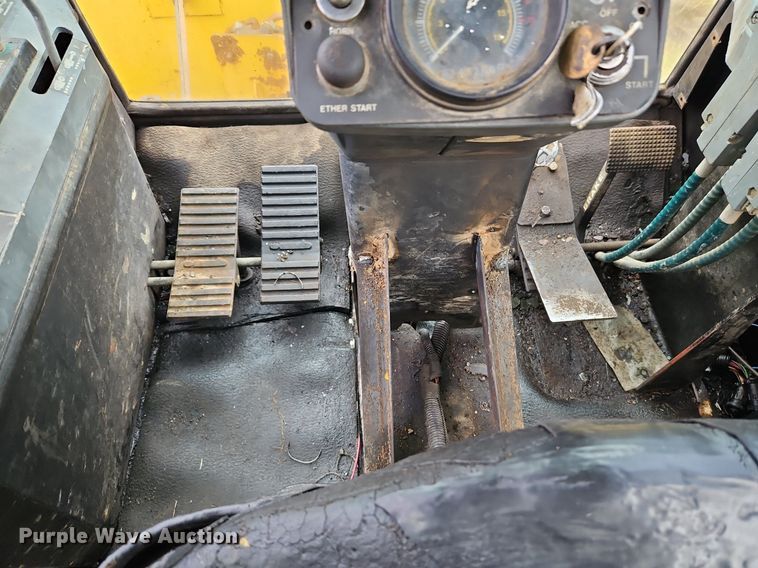 image for item LB9707 1992 Ford 9030 4WD bi-directional tractor