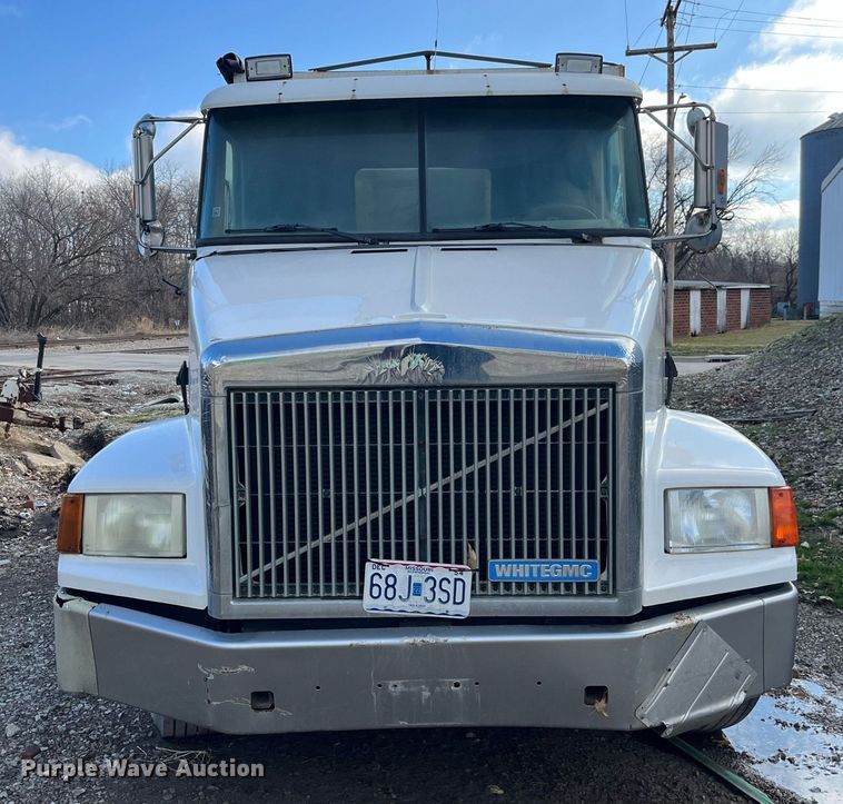 image for item LD9954 1995 White GMC WCA feed delivery truck