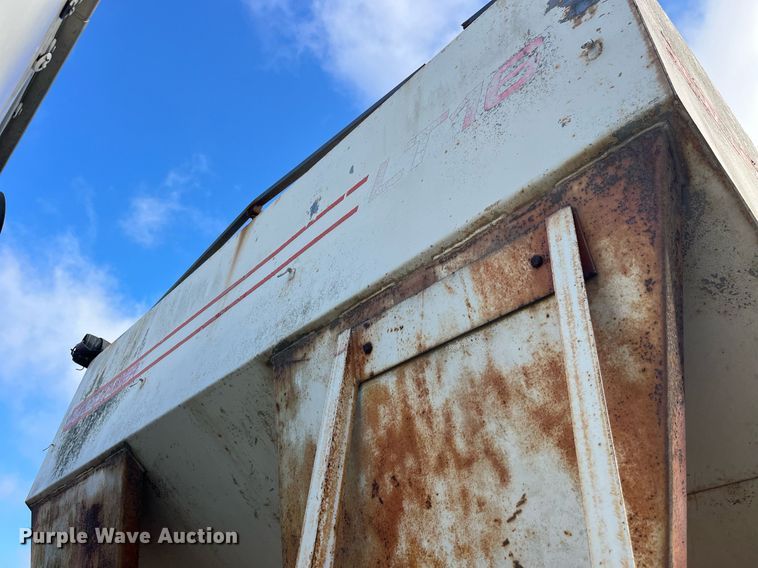 image for item LD9954 1995 White GMC WCA feed delivery truck