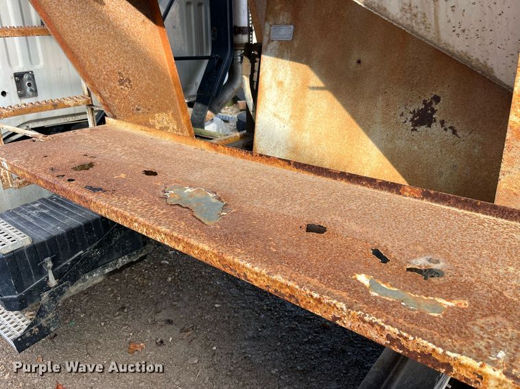 image for item LD9954 1995 White GMC WCA feed delivery truck