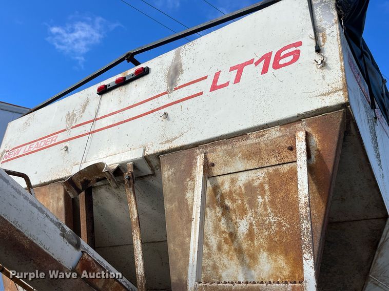 image for item LD9954 1995 White GMC WCA feed delivery truck