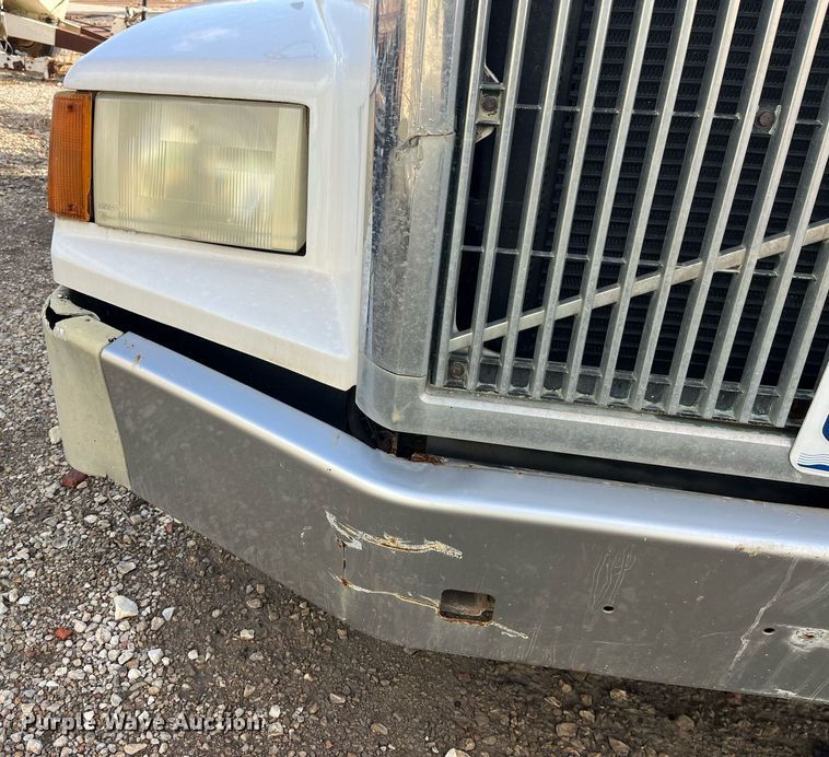 image for item LD9954 1995 White GMC WCA feed delivery truck