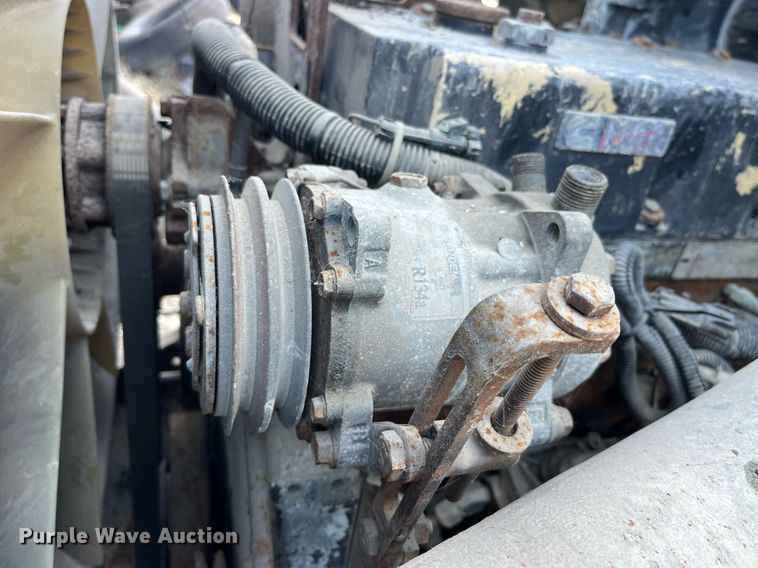 image for item LD9954 1995 White GMC WCA feed delivery truck