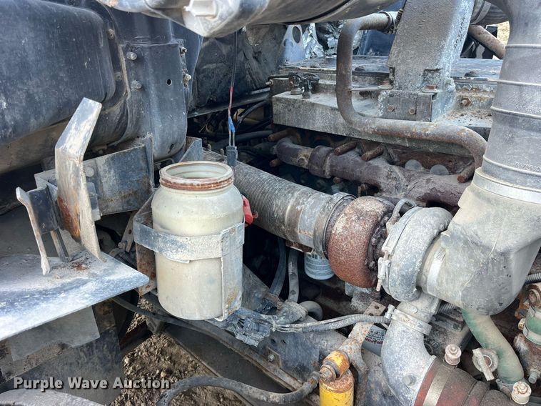 image for item LD9954 1995 White GMC WCA feed delivery truck