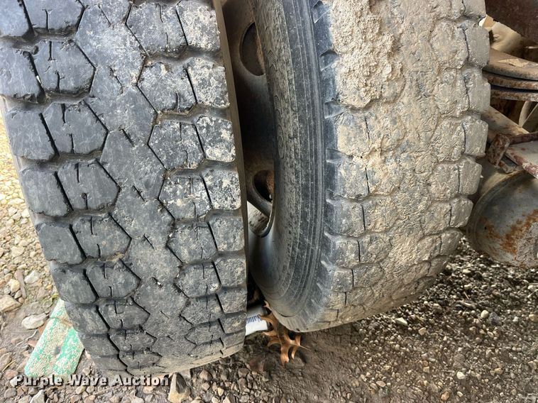 image for item LD9954 1995 White GMC WCA feed delivery truck