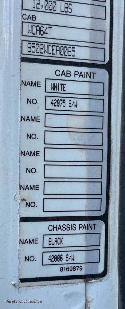 image for item LD9954 1995 White GMC WCA feed delivery truck