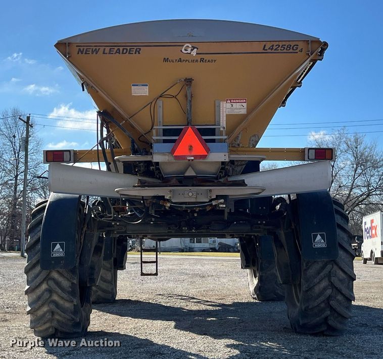 image for item LD9960 2013 RoGator RG1100 applicator 