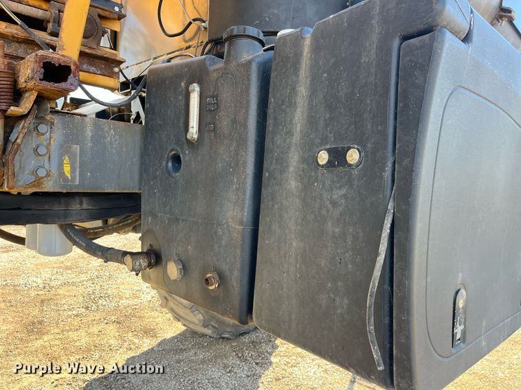 image for item LD9960 2013 RoGator RG1100 applicator 