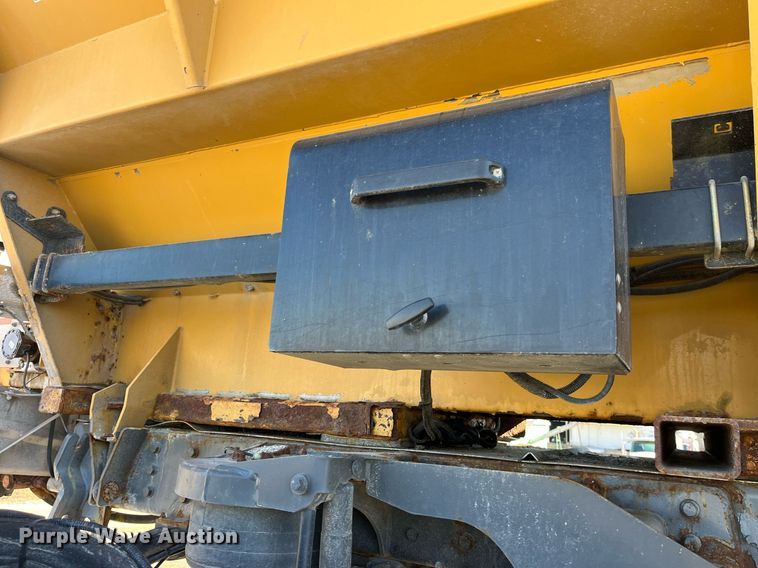 image for item LD9960 2013 RoGator RG1100 applicator 