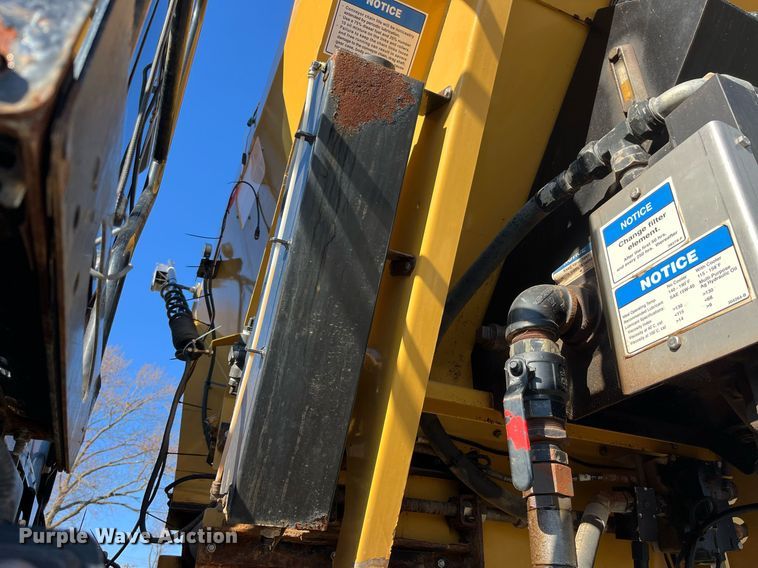 image for item LD9960 2013 RoGator RG1100 applicator 