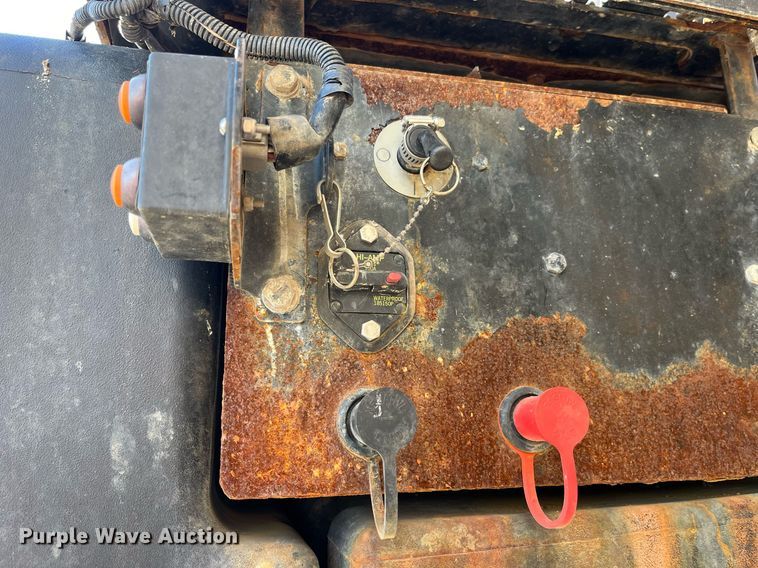 image for item LD9960 2013 RoGator RG1100 applicator 