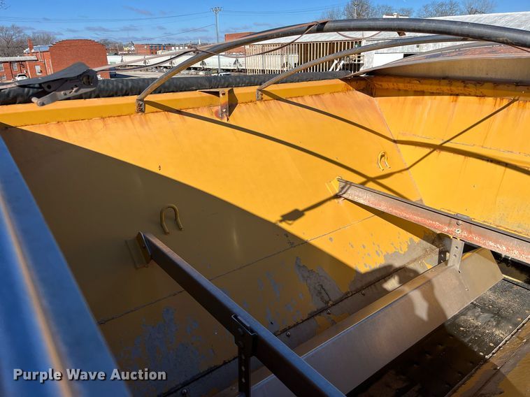 image for item LD9960 2013 RoGator RG1100 applicator 