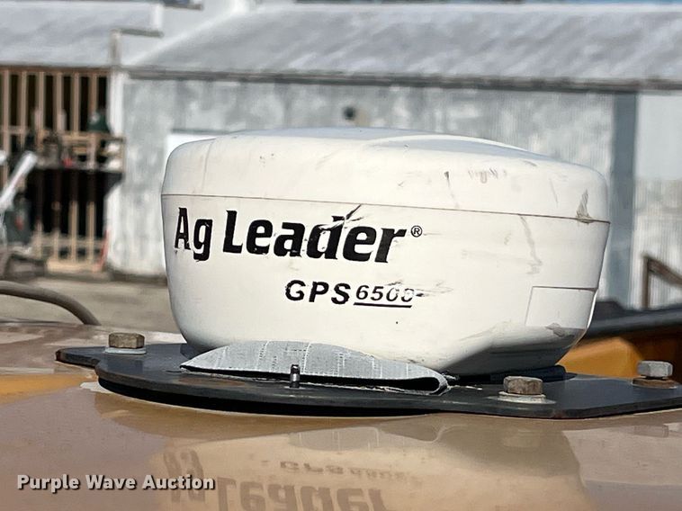 image for item LD9960 2013 RoGator RG1100 applicator 