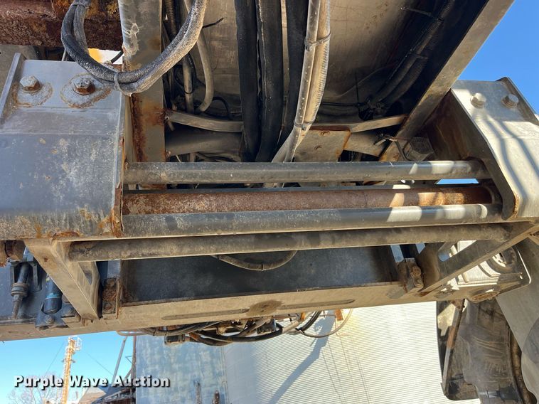 image for item LD9960 2013 RoGator RG1100 applicator 