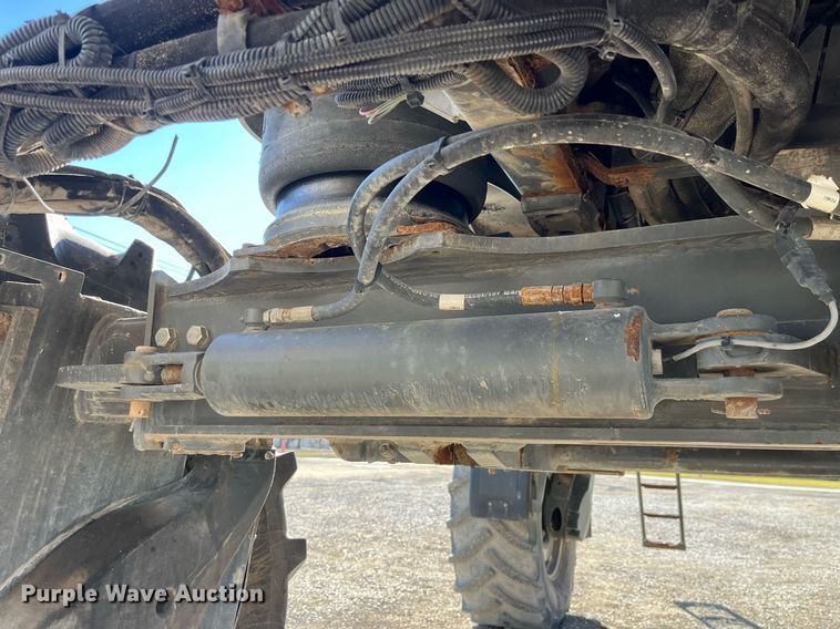 image for item LD9960 2013 RoGator RG1100 applicator 