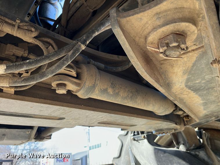 image for item LD9960 2013 RoGator RG1100 applicator 