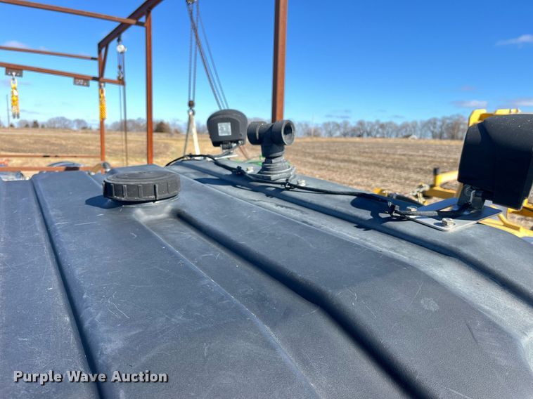 image for item LD9960 2013 RoGator RG1100 applicator 