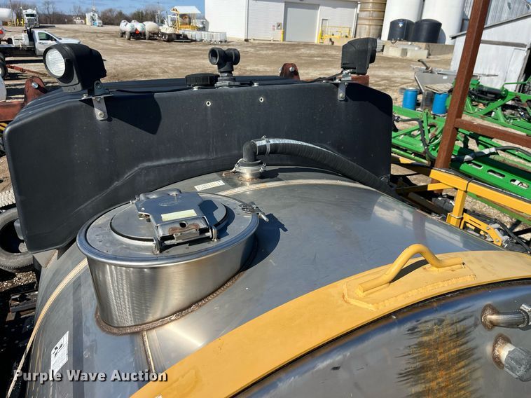 image for item LD9960 2013 RoGator RG1100 applicator 