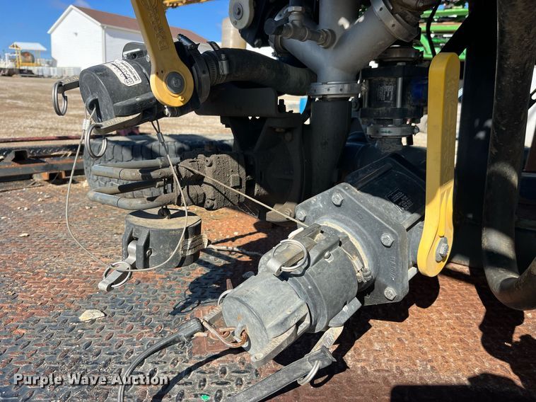 image for item LD9960 2013 RoGator RG1100 applicator 