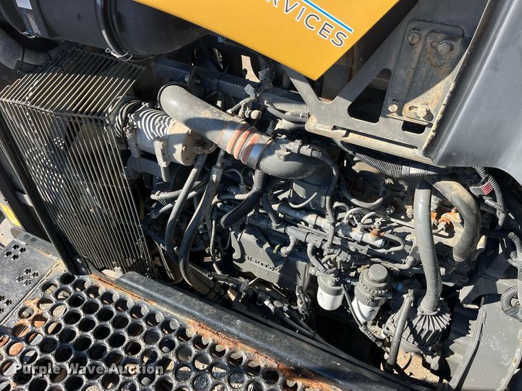 image for item LD9960 2013 RoGator RG1100 applicator 