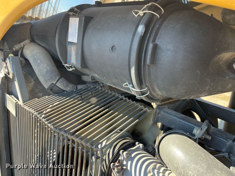 image for item LD9960 2013 RoGator RG1100 applicator 