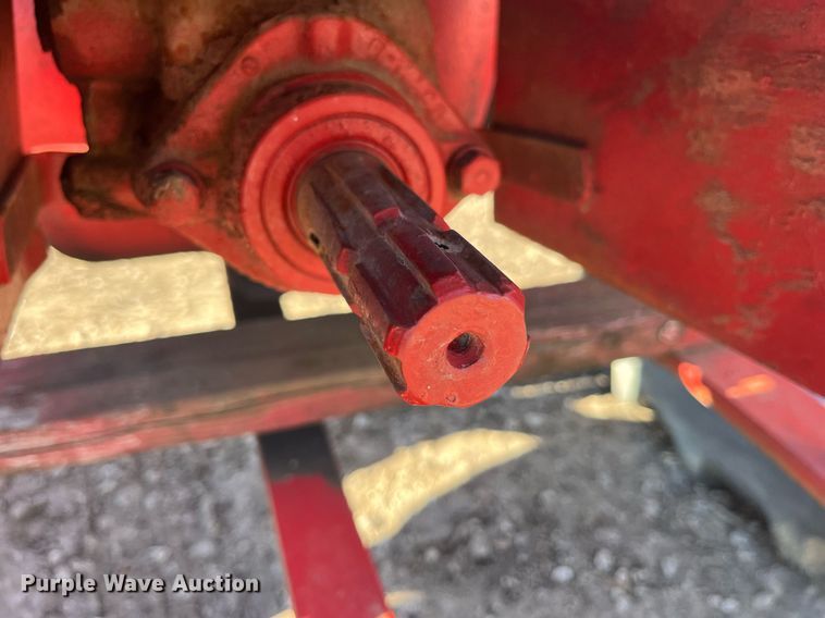 image for item LD9973 1951 International Harvester H tractor