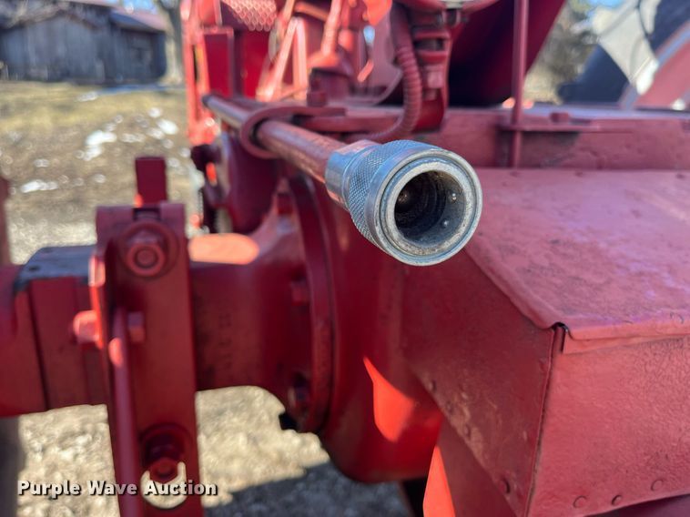 image for item LD9973 1951 International Harvester H tractor