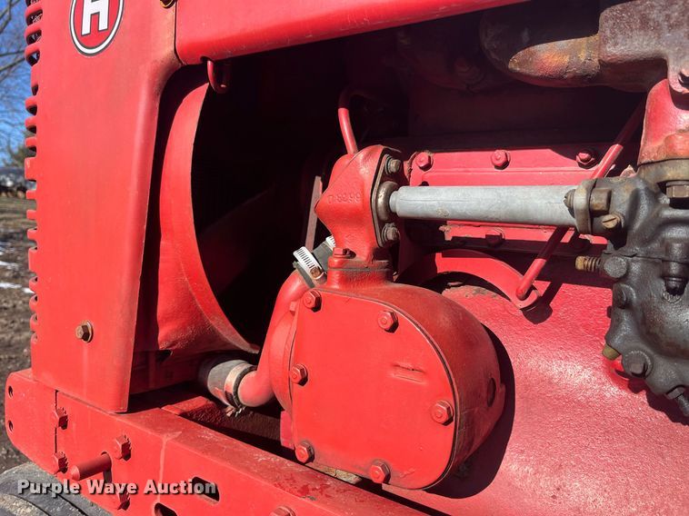 image for item LD9973 1951 International Harvester H tractor