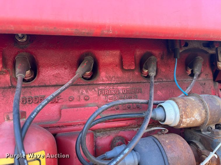 image for item LD9973 1951 International Harvester H tractor