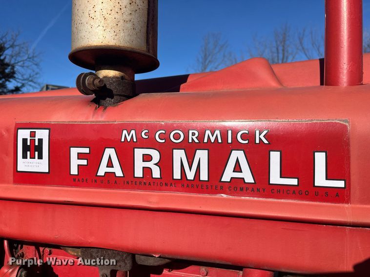 image for item LD9973 1951 International Harvester H tractor