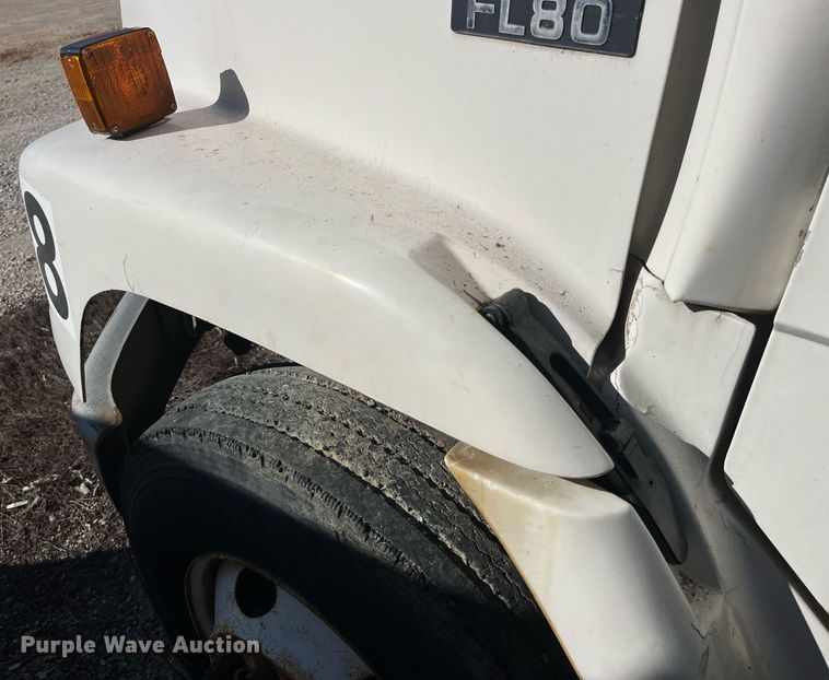 image for item LD9984 2002 Freightliner  FL80 fertilizer delivery truck